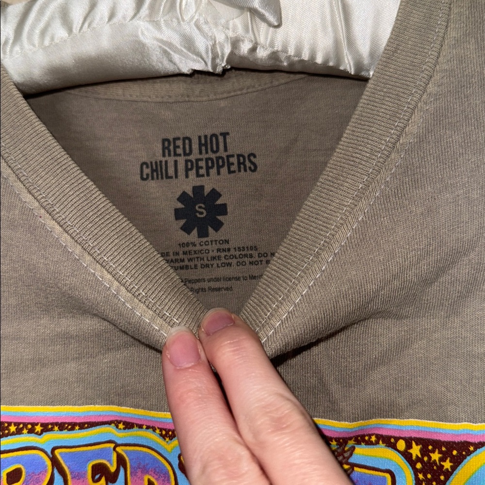 Red Hot Chili Peppers Two Short Sleeve Tee - Picture 6 of 8
